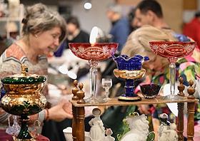 79-й Антикварный маркет 'Блошинка' в культурном центре 'Дом'