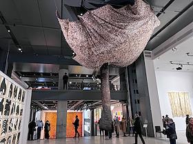 Новая штаб-квартира Фонда современного искусства Cartier в реконструированном здании бывшего торгового центра Louvre des Antiquaires, автор реконструкции архитектор Жан Нувель