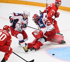 Фонбет - Континентальная хоккейная лига (КХЛ). Чемпионат сезона 2025/26. Матч по хоккею между командами 'Спартак' (Москва) - ЦСКА (Москва) на стадионе 'Мегаспорт'