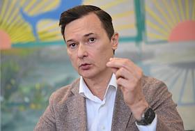 Управляющий директор ГК 'Альфа-лизинг' Максим Агаджанов во время интервью