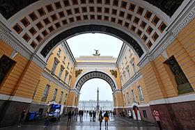 Дворцовая площадь 7 ноября 2025 года. Миллионная улица. Большая морская улица