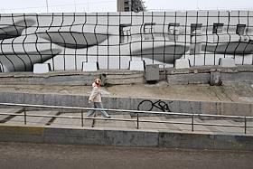 Жанровая съемка. Граффити у метро 'Курская'