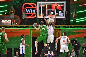 Единая лига ВТБ по баскетболу. Матч между командами УНИКС (Казань) - ЦСКА (Москва) в спортивном комплексе 'Баскет-Холл'