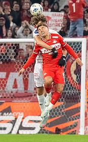 Российская Премьер Лига (РПЛ). Матч между командами 'Спартак' (Москва) - ЦСКА (Москва) на стадионе 'Лукойл Арена'