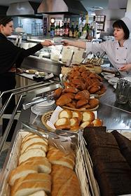 Интерьер ресторана 'Столовая 57' в ГУМе