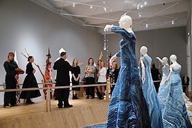 Церемония открытия выставки 'Сны Алены' в Выставочном комплексе Исторического музея (здание Музея Отечественной войны 1812 года)