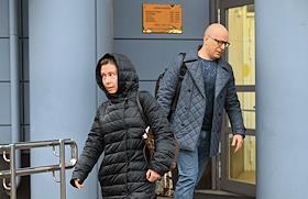 Оглашение приговора по делу бывшей владелицы международной группы UFS и российской ИК «Арбат Финанс» Елене Железновой, экс-топ-менеджеру компании «Мечел» Татьяне Прокофьевой, бывшему финансовому директору компании «Мечел» Сергею Резонтову в Мещанском суде