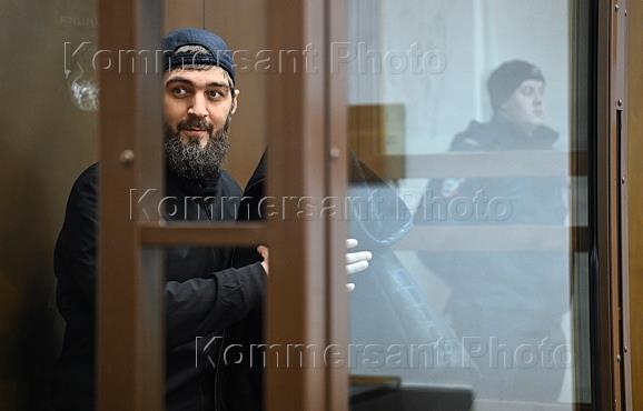 A court hearing in the case of MMA fighter Zaur Ismailov, who was arrested on suspicion of desecrating a monument to veterans of the Ministry of Emergency Situations, at the Dorgomilovsky District Court