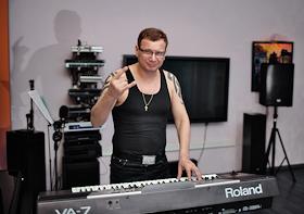 Андрей Ковалев, владелец и президент компании 'Экоофис'. Татьяна Ковалева, генеральный директор компании 'Экоофис'