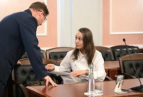 Рассмотрение жалобы Полины Лурье по делу о приобретении квартиры у  певицы Ларисы Долиной в Верховном суде России