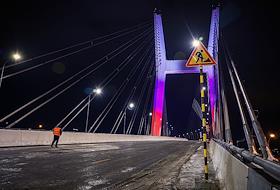 Жанровые фотографии. Открытие движения по четвертому мосту через реку Обь в Новосибирске