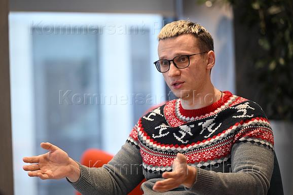 Генеральный директор сервиса 'Долями' Максим Зайцев во время интервью