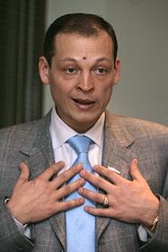 П/К с совладельцем группы 'Эдельвейс',зампредом аграрного комитета Госдумы Айратом Хайруллиным в ИД 'Коммерсант'