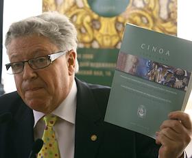 П\к. посвященная XXIV Российскому Антикварному Салону (2008) и представление экспертов по искусству, аккредитованных Международной конфедерацией антикваров и арт-дилеров в ЦДХ