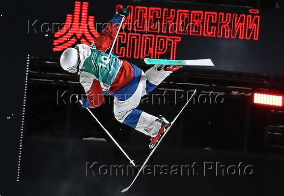 Кубок чемпионов по фристайлу 'парный могул' в горнолыжном комплексе 'Воробьевы горы'