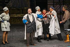 Творческая встреча с художественным руководителем Московского театра 'Эрмитаж' Михаилом Левитиным в рамках городской 'Ночи театров', посвященная выходу книги Михаила Левитина 'Братство одиноких (сто лет режиссуры в вольном изложении)', в Московском театре 'Эрмитаж'