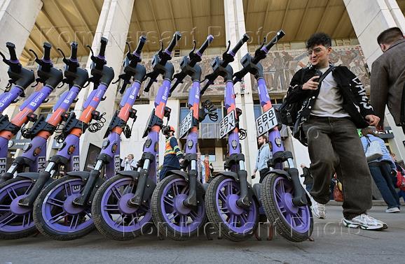 Жанровая съемка. Электросамокаты в Москве