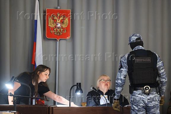 Судебное заседание по делу о взрыве дома на Сибирской, 81 в Доме культуры имени Окунева в Нижнем Тагиле