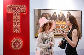 Церемония открытия Ярмарки современного искусства 'Арт Россия' в Гостином дворе