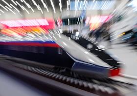 Второй день первого Международного Транспортно-Логистического форума (МТЛФ) на территории конгрессно-выставочного центра 'Экспофорум'