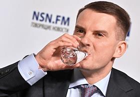 Пресс-конференция на тему 'Средства индивидуальной опасности. Как обуздать самокатчиков в новом сезоне?' в пресс-центре информационного агентства 'Национальная служба новостей'