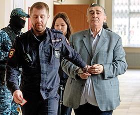 Вынесение приговора бывшему лидеру азербайджанской диаспоры в Свердловской области Шахину Шыхлински и его сыну Мутвалы Шыхлински по делу о насилии в отношении представителя власти в Кировском районном суде