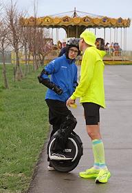 Фестиваль фантастики, спорта, творчества и космоса 'Фантастик фест' в арт-парке 'Ультра 100' в Волжском. Забег в рамках фестиваля