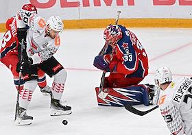 Континентальная Хоккейная Лига (КХЛ). Плей-офф 1/4 финала Кубка Гагарина. Матч между командами ЦСКА (Москва) - 'Авангард' (Омск) на стадионе 'ЦСКА Арена'