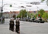 Военный парад в честь 81-й годовщины Победы в Великой Отечественной войне на площади Победы в Калининграде