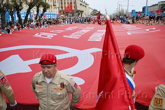 The military parade in honor of the 81st anniversary of Victory in the Great Patriotic War on Avenue named after Krasnoyarsk Rabochiy newspaper in Krasnoyarsk