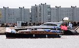 Акция 'Бессмертный флот' в честь 81‑й годовщины Победы в Великой Отечественной войне. Водный парад, в котором приняли участие суда с изображениями кораблей и подводных лодок Балтийского флота, прошел в акватории Малой Невки