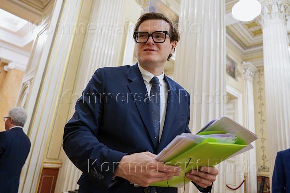 Новый депутат Законодательного собрания Санкт-Петербурга от партии 'Яблоко' Дмитрий Анисимов