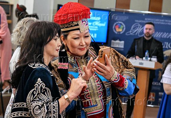 Торжественное мероприятие, посвященное подведению итогов Всероссийского конкурса 'Женщины Наций и Народов России', организованное комитетом Государственной думы (ГД) России по защите семьи, вопросам отцовства, материнства и детства в ГД России