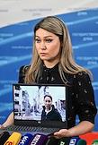 Пленарное заседание Государственной думы (ГД) России. Депутаты в кулуарах