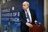 Пленарное заседание II Всемирного конгресса школьных учителей истории в отеле 'Сафмар Грандъ'