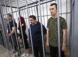 Заседание суда о продлении срока содержания под стражей администраторам сайта 'Кракен' Александре Гришиной, ее мужу Александру Гришину, Дмитрию Кононенко (никнейм Люцифер) и Игорю Малееву, обвиняемым в распространении наркотических средств, в Московском городском суде