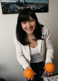 Наталья Кирпиченко, управляющий партнер, генеральный директор Управляющей компании 'Мультиброкер', в офисе Бизнес-центра «ЛОТТЕ ПЛАЗА»