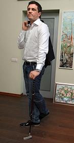 Генеральный директор Сети Салонов Красоты 'МОНЕ' Александр Глушков во время интервью в офисе своей компании