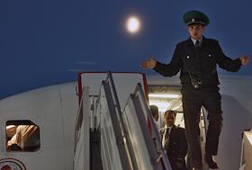 Открытие регулярного рейса Сирийский авиалиний во 'Внуково' Москва - Дамаск. Первый пассажир первого рейса