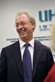 Олег Вьюгин, руководитель Федеральной службы по финансовым рынкам Российской Федерации в агентстве 'Интерфакс'