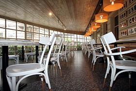 Летняя веранда ресторана 'Дантес'