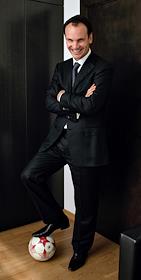 Михаил Хабаров, генеральный директор Управляющей Компании 'Альфа-Капитал' в офисе компании