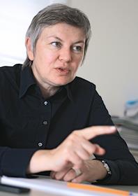 Генеральный директор ЗАО 'Керама Центр' Лариса Новикова, Президент группы 'KERAMA MARAZZI' Марко Сантандрео, в офисе компании