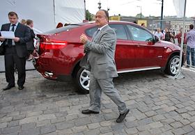 Мировая премьера BMW 7-й серии , на Васильевском спуске