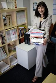 Исполнительный директор, партнер компании 'Амплуа Брокер' Наталья Гришакова во время интервью в офисе своей компании