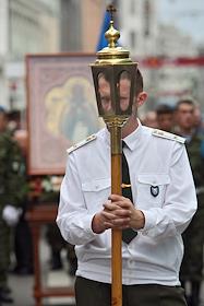 Ильин День: крестный ход по улице Ильинка, праздничный молебен на Лобном месте, показательные выступления десантиков с оружием, торжественых марш роты курсантов ВДВ и кадетов