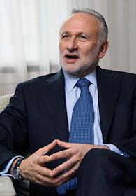 Глава 'Северсталь Интернэшнл' и директор по производству ОАО 'Северсталь' Грегори Мэйсон во время интервью в офисе компании 'Северсталь'