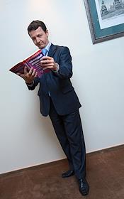 Рустем Ахмедшин, партнер юридической компании 'Пепеляев, Гольцблат и партнеры', в Центрае международной торговли