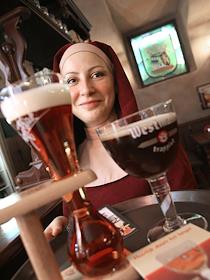 Интерьер ресторана 'Пивная Келья'.
Натюрморт с пивом