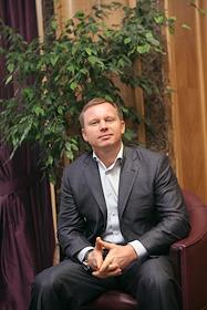 Член совета директоров компании 'Миракс групп' (Mirax Group) Максим Темников во время интервью в своем кабинете